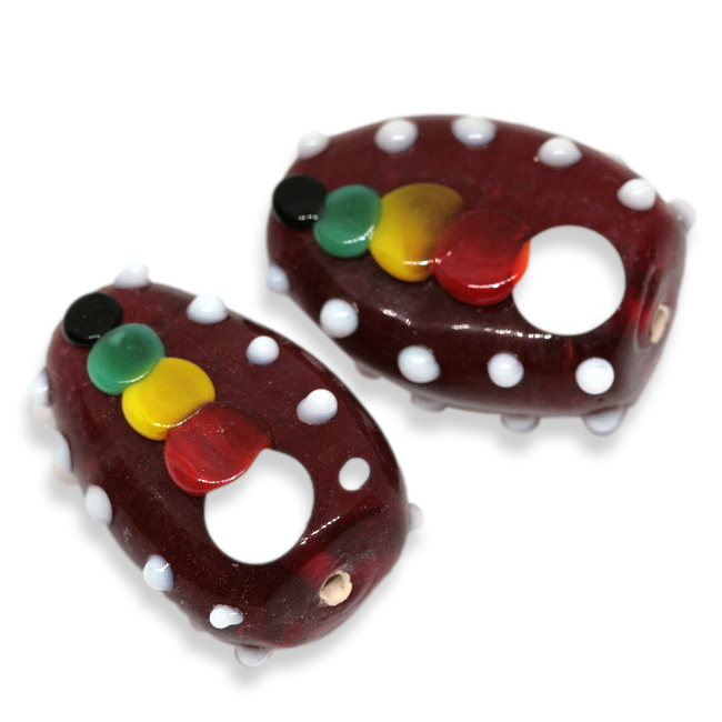 Červená slza s puntíky, 25x17mm
