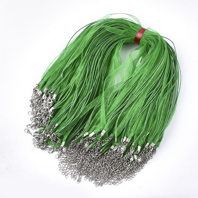 Zelená šňůrka - 45 cm