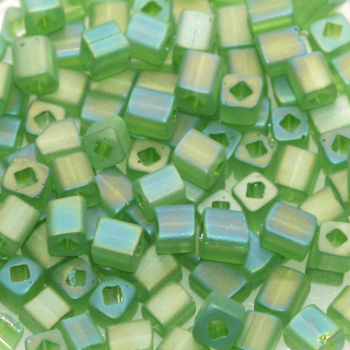 Zelené kostky, 4x3mm (10g)